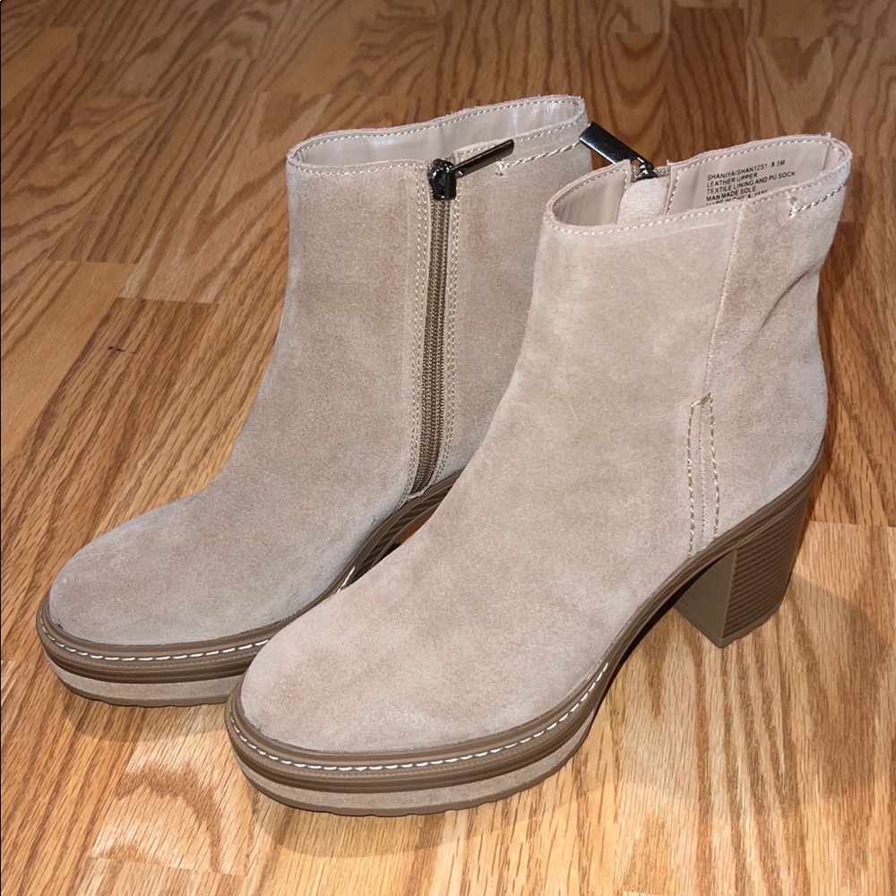 Steve Madden Tan Ankle Boots